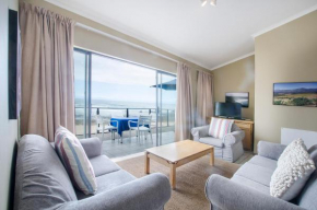 Herolds Bay Accommodation - Hiers Ons Weer Upstairs